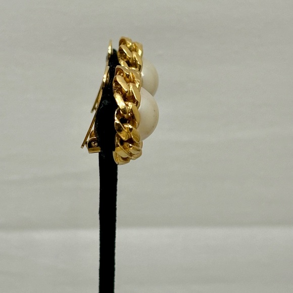 Christian Dior Signed Gold Tone Faux Iridescent Pearl Clip on Earrings - Picture 5 of 10